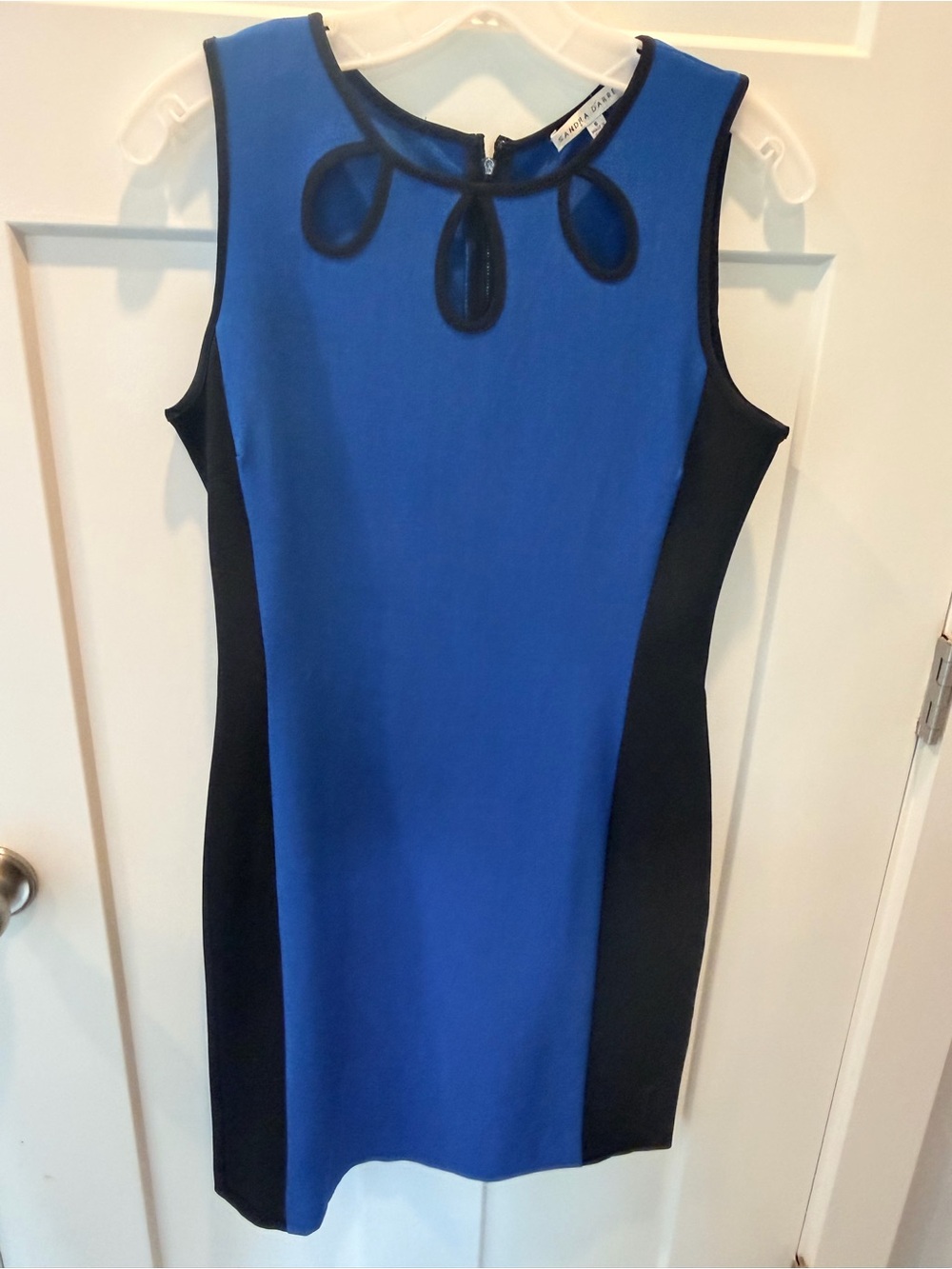 Sandra Darren Size 6 Royal Blue Black Colorblock Sheath Dress Bow Neck